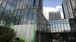 8月18日，美兰机场预计进出港航班525架次